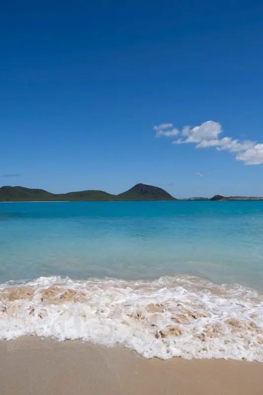 Antigua & Barbuda — mobile connectivity coverage
