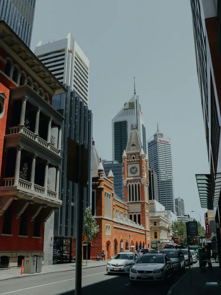 Travel data for Perth Australia with HelloRoam eSIM coverage and fast mobile internet