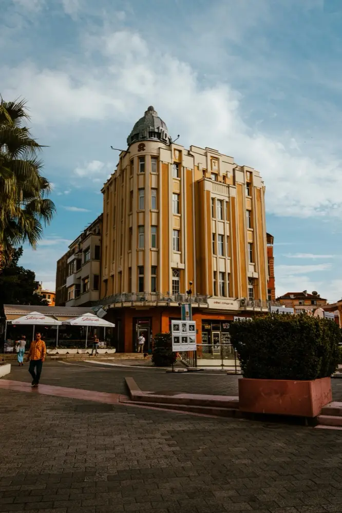 eSIM data plan for Plovdiv Bulgaria travelers from HelloRoam with fast mobile coverage