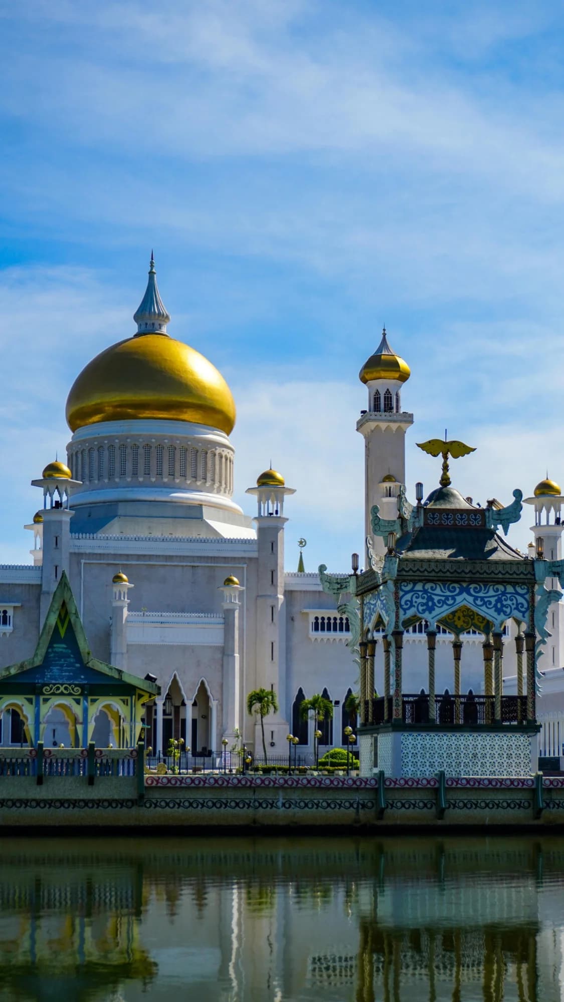 Brunei eSIM with instant activation - international travel data plans - no extra fees - 5G mobile network