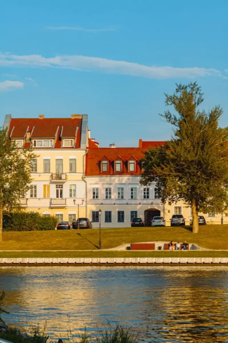 Travel data for Minsk Belarus with HelloRoam eSIM coverage and fast mobile internet
