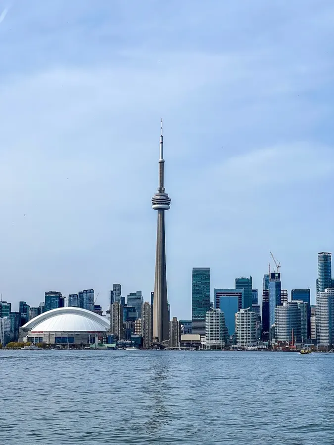 Ontario Canada province travel eSIM from HelloRoam providing fast mobile internet coverage