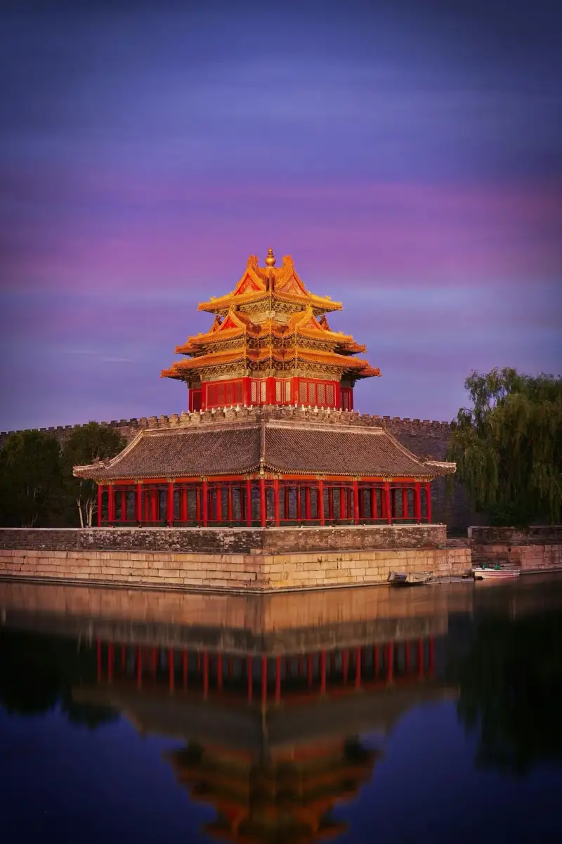 Beijing China mobile data coverage for travelers provided by HelloRoam eSIM service