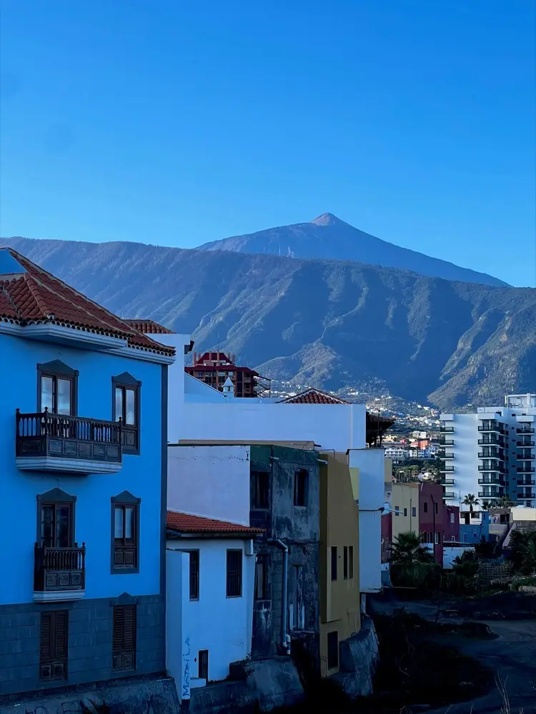 HelloRoam travel eSIM providing mobile data coverage in Santa Cruz de Tenerife across Spain