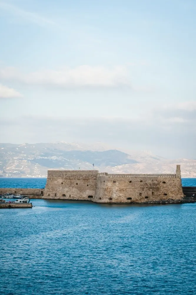 HelloRoam mobile data plan for visiting Heraklion Greece with reliable eSIM service