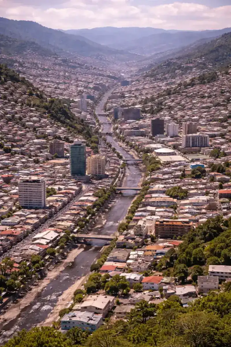 Reliable eSIM data from HelloRoam for travelers visiting Tegucigalpa in Honduras