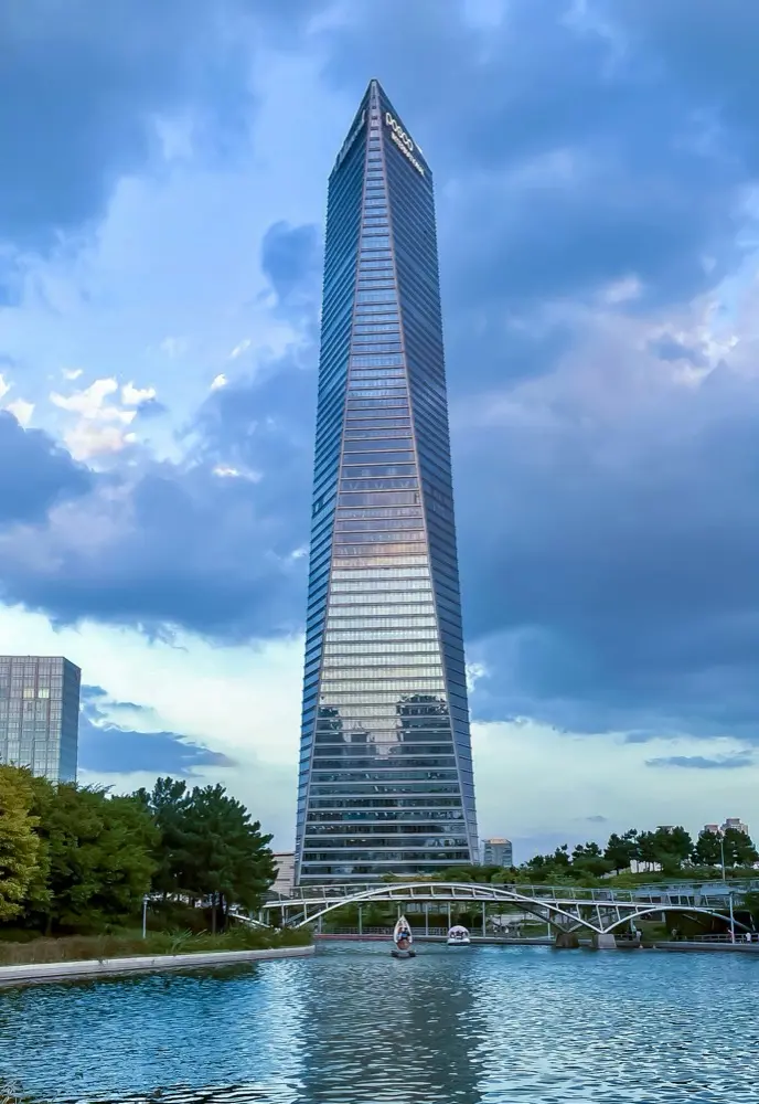 Stay connected in Incheon South Korea with a HelloRoam eSIM data plan for travelers