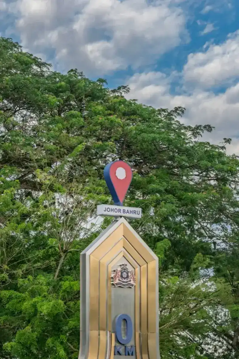HelloRoam eSIM for Johor Bahru Malaysia providing fast data coverage for travelers