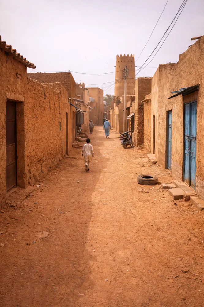 Zinder in Niger with HelloRoam eSIM data plans for international travel coverage