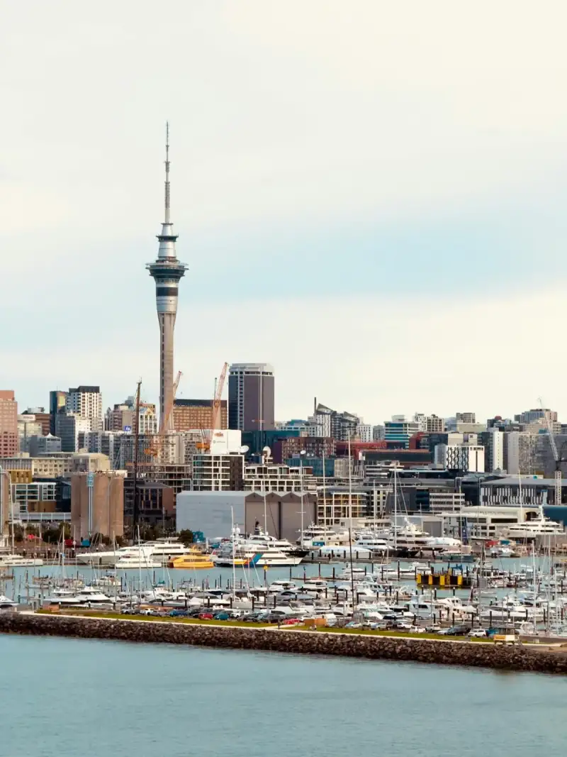 HelloRoam travel eSIM providing mobile data coverage in Auckland across New Zealand