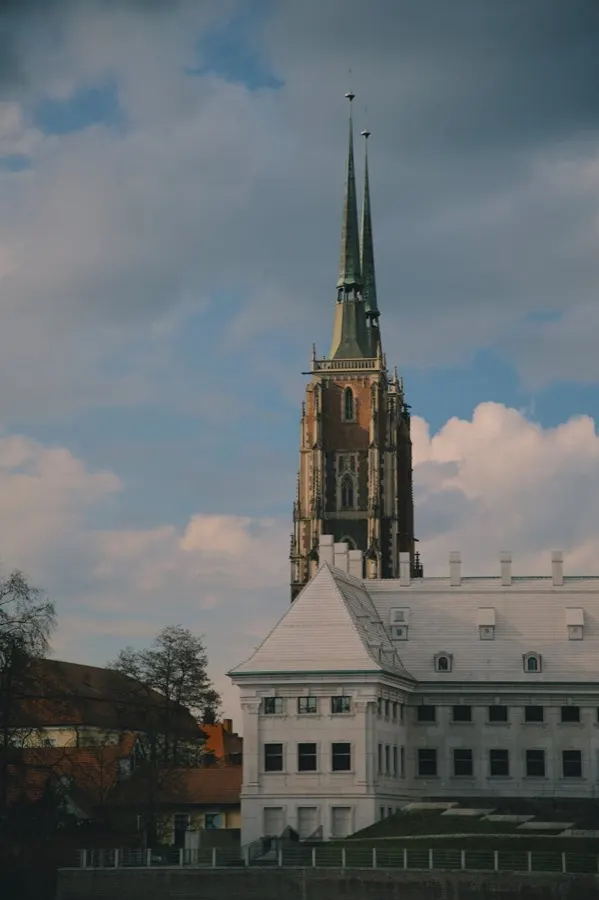 eSIM data plan for Wroclaw, Poland, with Orange, Play, and Plus 5G coverage