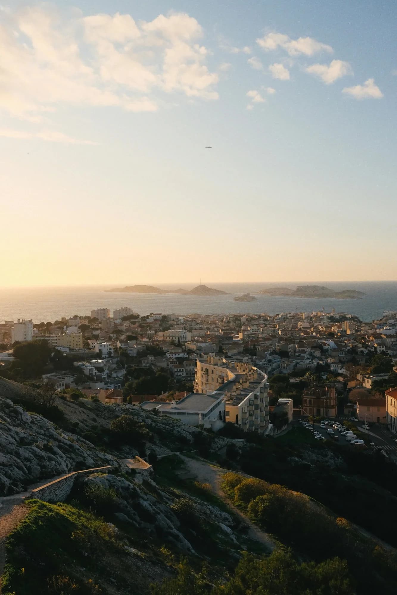 Europe eSIM with instant activation - international travel data plans - no extra fees - 5G mobile network