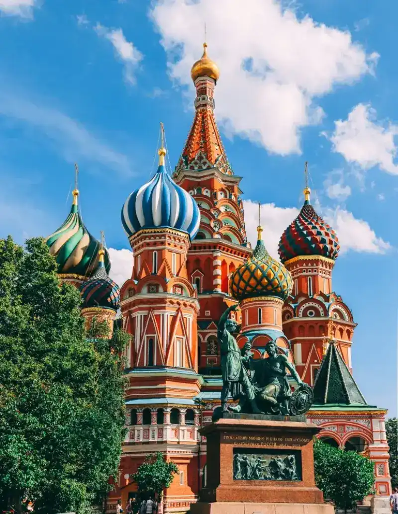 Moscow Russia eSIM coverage for travelers with HelloRoam mobile data plans and fast internet