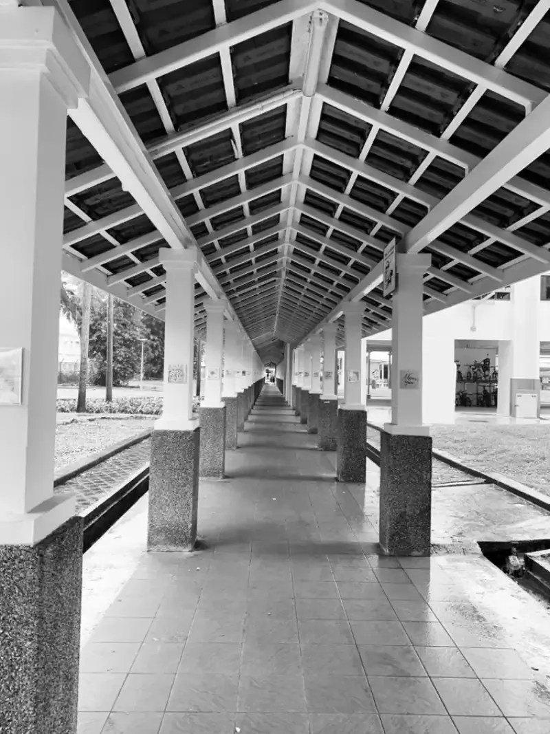 Travel data for Bedok Singapore with HelloRoam eSIM coverage and fast mobile internet