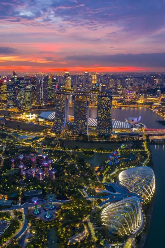 Marina Bay Sands And Gardens By The Bay Skyline in Singapore Singapore with HelloRoam eSIM