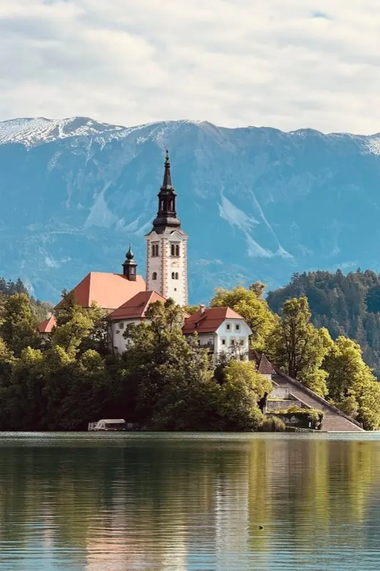 Slovenia — HelloRoam eSIM coverage