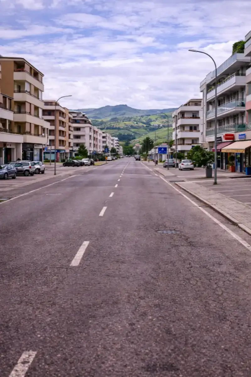 Serravalle San Marino mobile data coverage for travelers provided by HelloRoam eSIM service