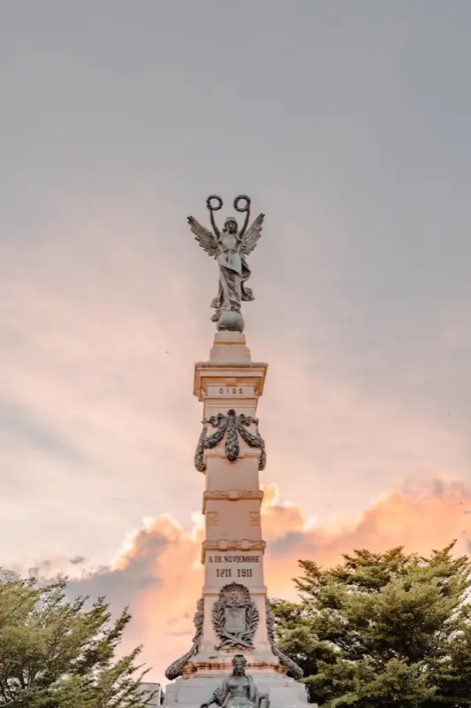 El Salvador — HelloRoam eSIM coverage