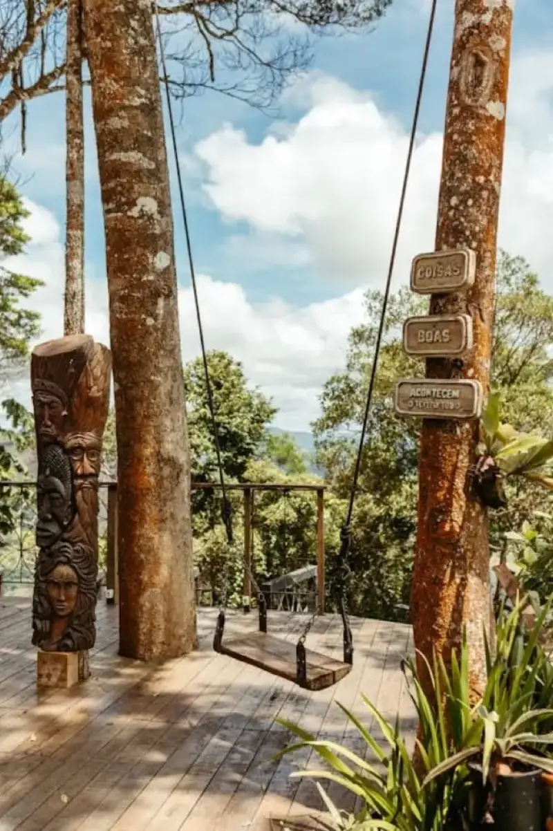 Stay connected in Dar es Salaam Tanzania with a HelloRoam eSIM data plan for travelers