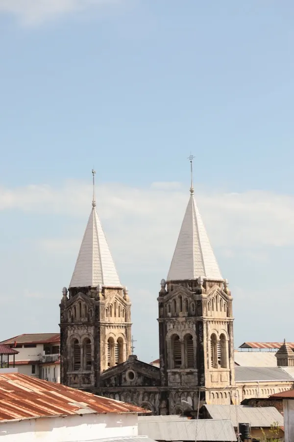 eSIM data plan for Zanzibar, Tanzania, with Vodacom 4G coverage in Stone Town and beach resorts