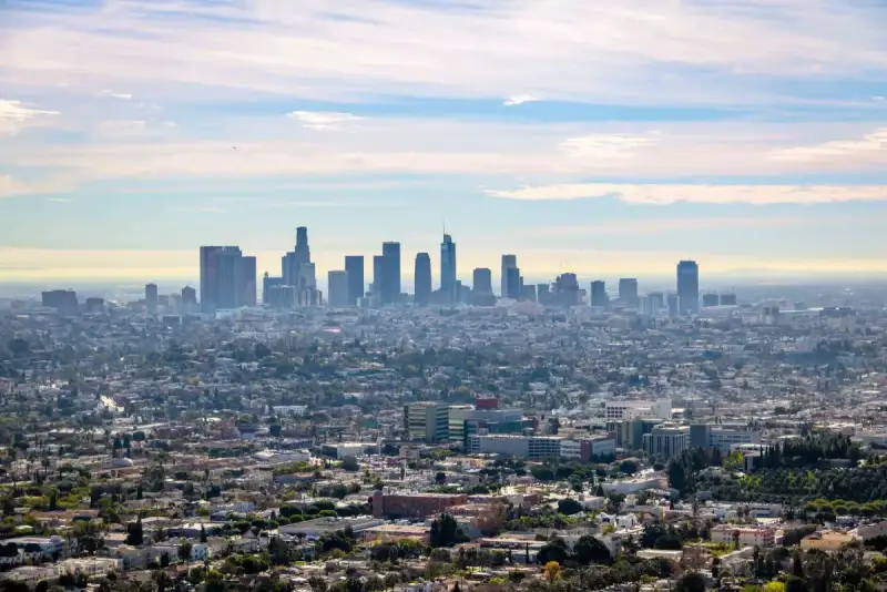 Stay connected in Los Angeles United States with a HelloRoam eSIM data plan for travelers