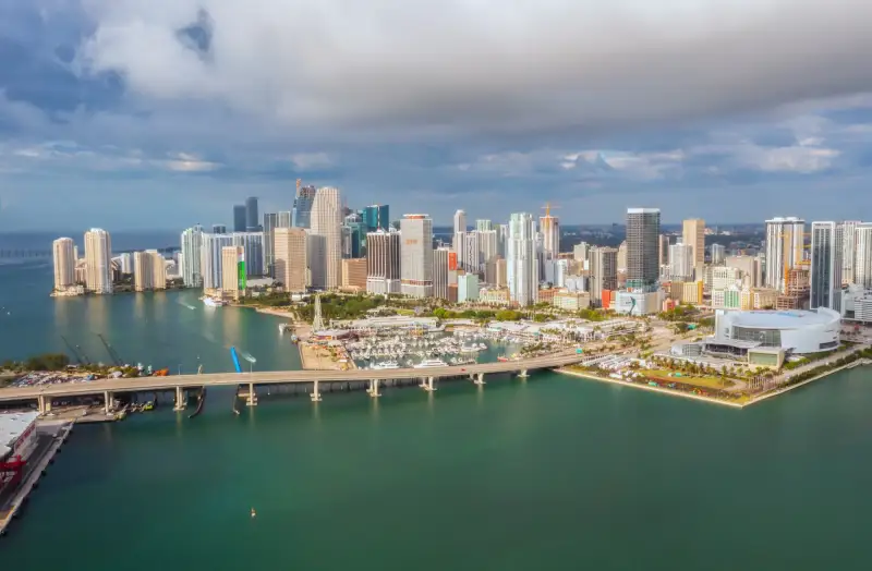 Miami United States travel data plan from HelloRoam eSIM with reliable mobile coverage