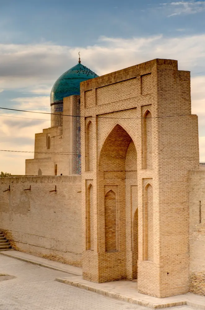 Nukus Uzbekistan travel data plan from HelloRoam eSIM with reliable mobile coverage