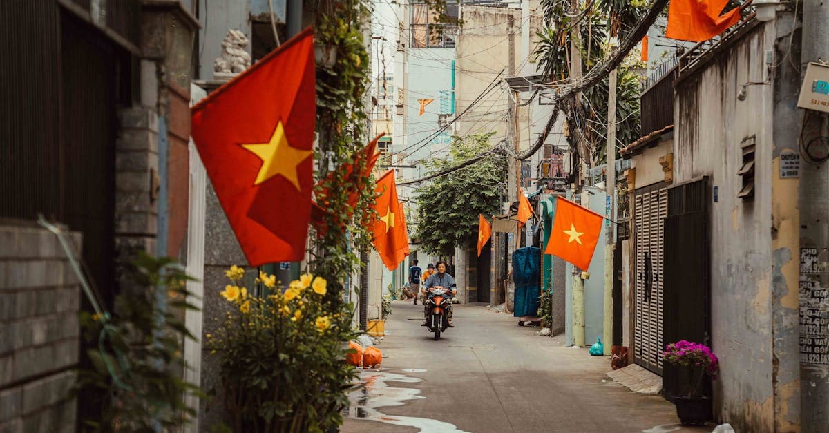 Vietnam Visa for Australians: the Complete 2026 Guide - eSIM travel guide by HelloRoam