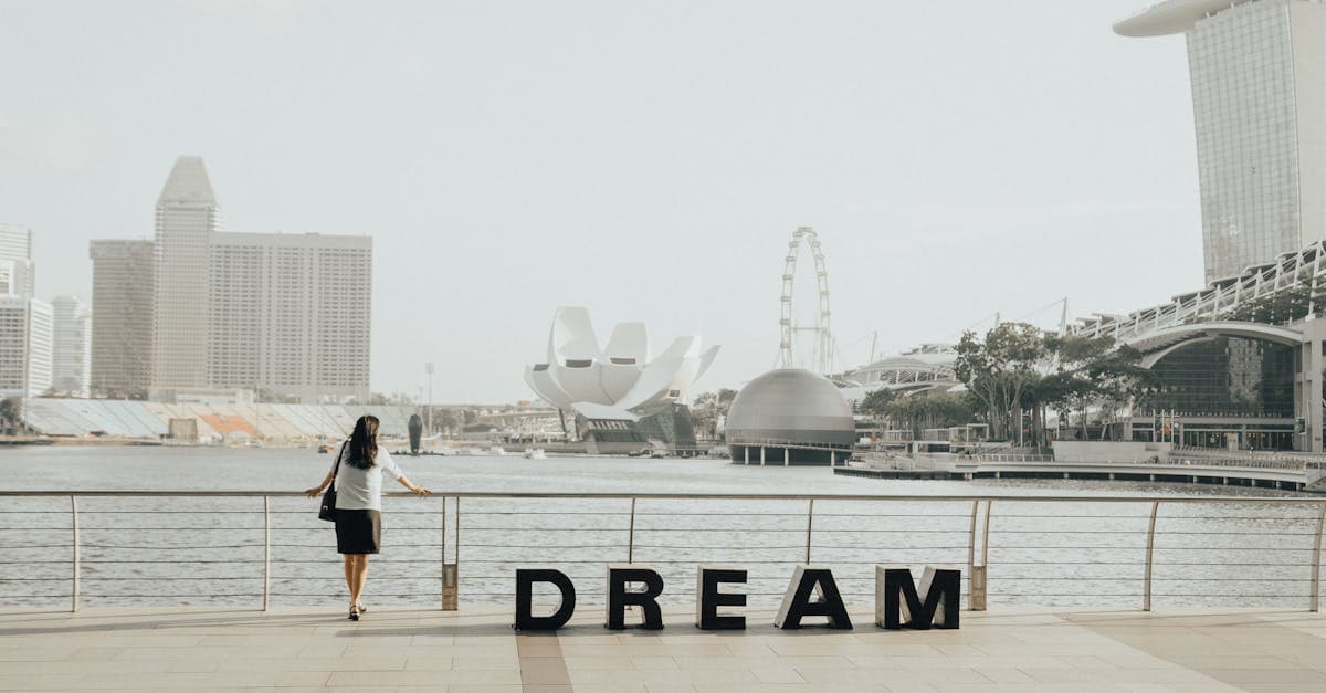 Best Singapore Tourist SIM Card for 2026: Prices, Plans and Where to Buy